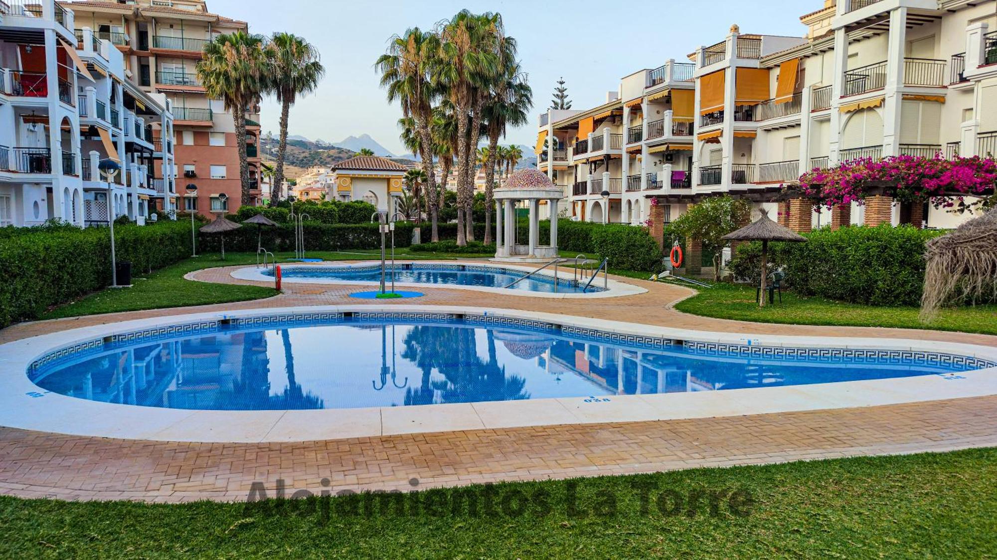 Laguna Beach Premium - Alojamientos La Torre Torrox Exterior photo