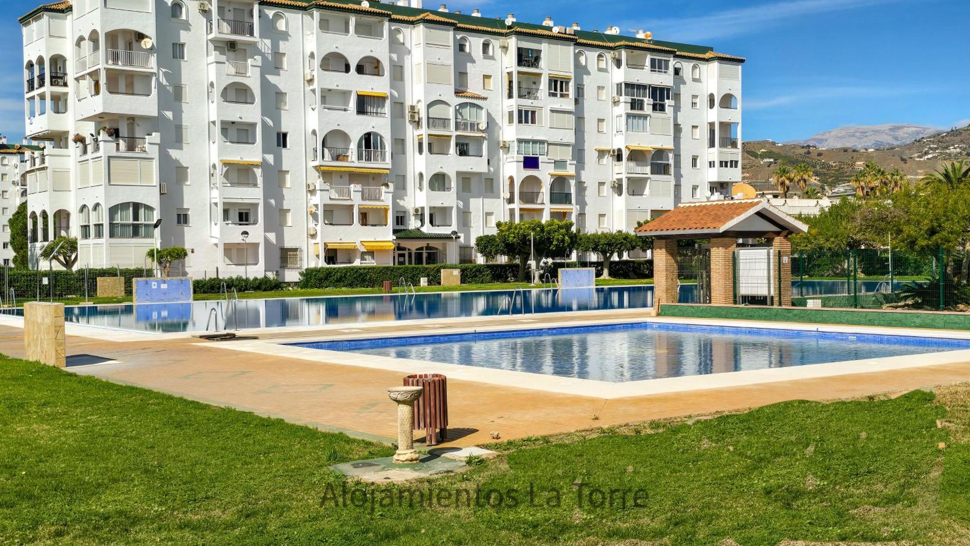 Laguna Beach Premium - Alojamientos La Torre Torrox Exterior photo